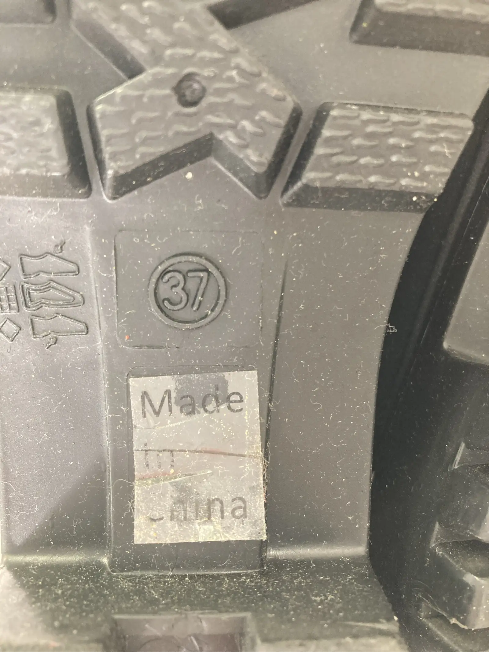https://digdig-r2-worker.funee.workers.dev/product/010c375d-7806-45f1-96d7-c2a5a4f12c2b/c3b41f78-d4aa-4740-9943-18ff31982c08