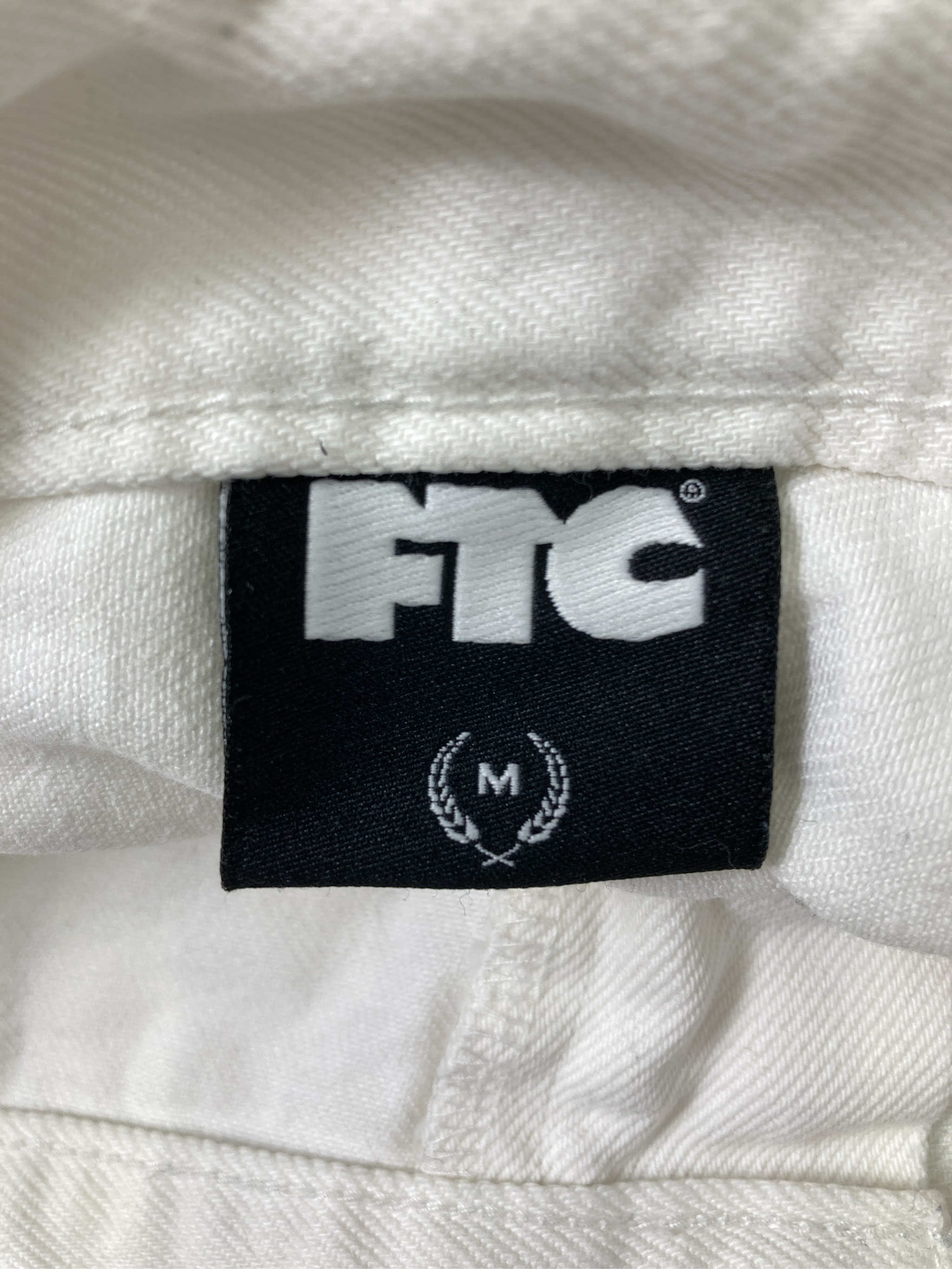 https://digdig-r2-worker.funee.workers.dev/product/0673dd2f-ebc5-4ddb-8c3a-eeae3abf227a/5d8be876-3e4e-428f-99f3-f6970d37f58a