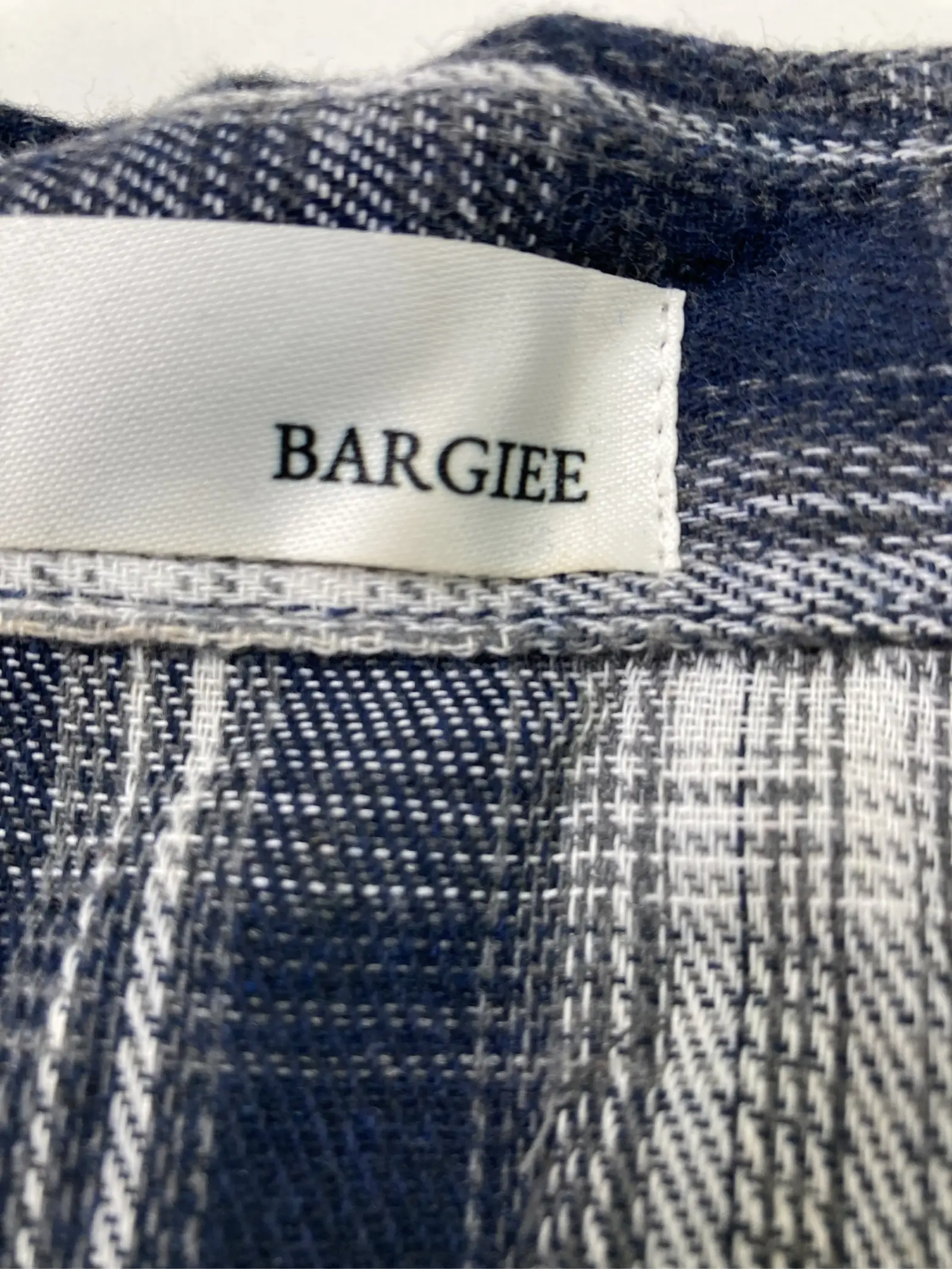 https://digdig-r2-worker.funee.workers.dev/product/18718068-e168-4c2f-b7cd-4fd46b847bbb/0175f6f0-2657-4ee7-b95f-7c78365f591f