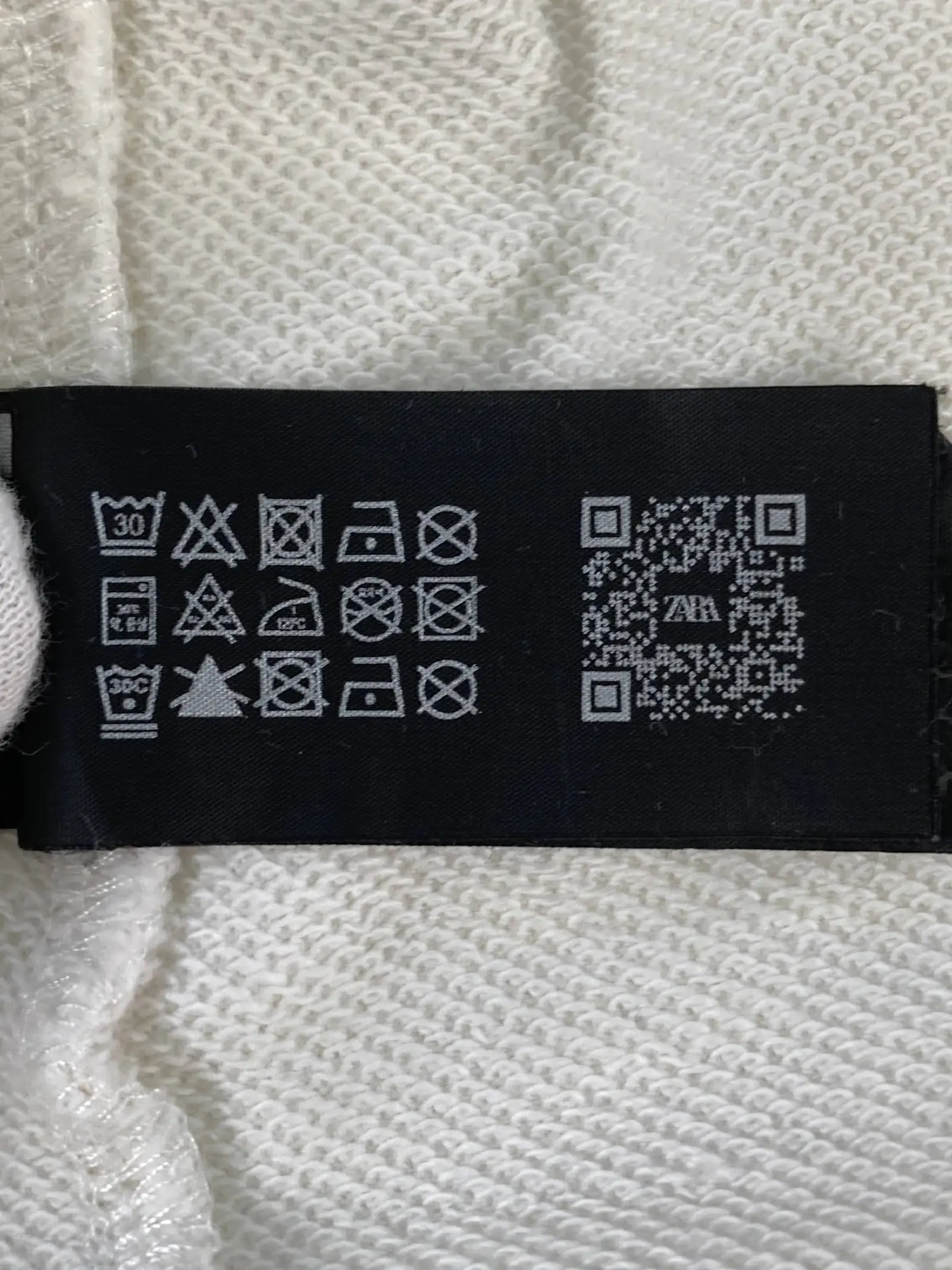 https://digdig-r2-worker.funee.workers.dev/product/1b7c6d70-587f-40ca-b0bf-4116c6b8507a/e30500e6-ed01-4fb8-bcb9-e53026a94c41