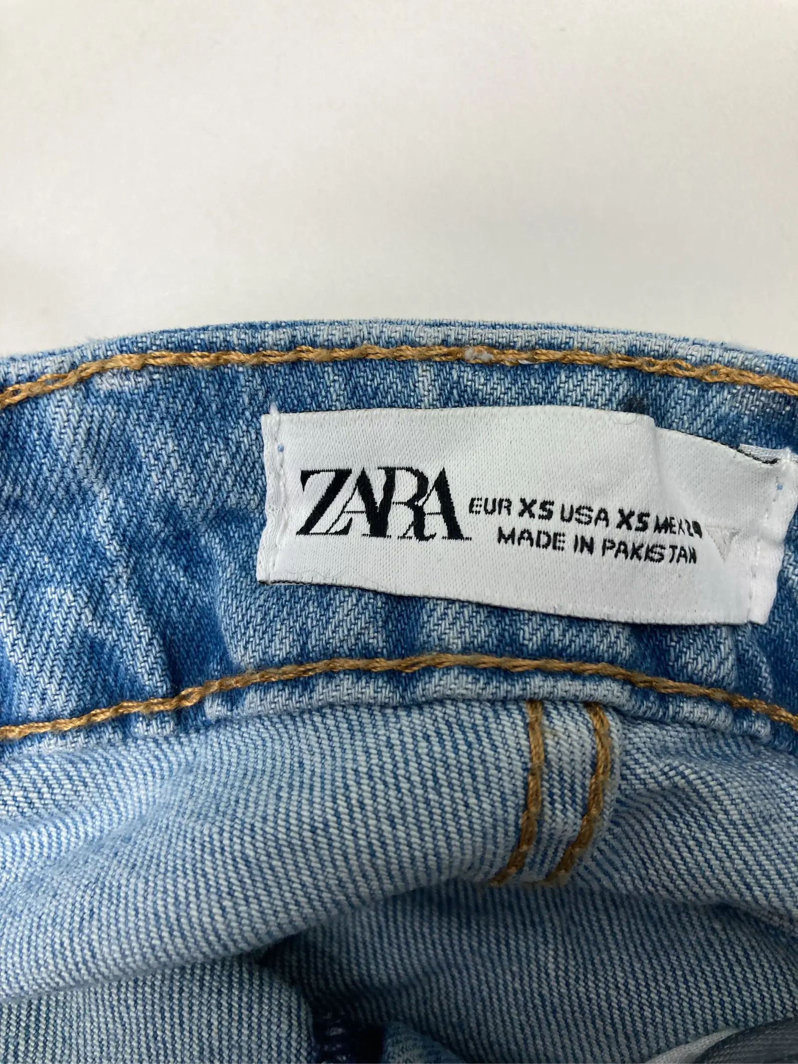 https://digdig-r2-worker.funee.workers.dev/product/1cf787cd-ae83-4338-bcce-a562a06cf7b0/b78375f3-f9de-48da-962f-2a2827bdee57