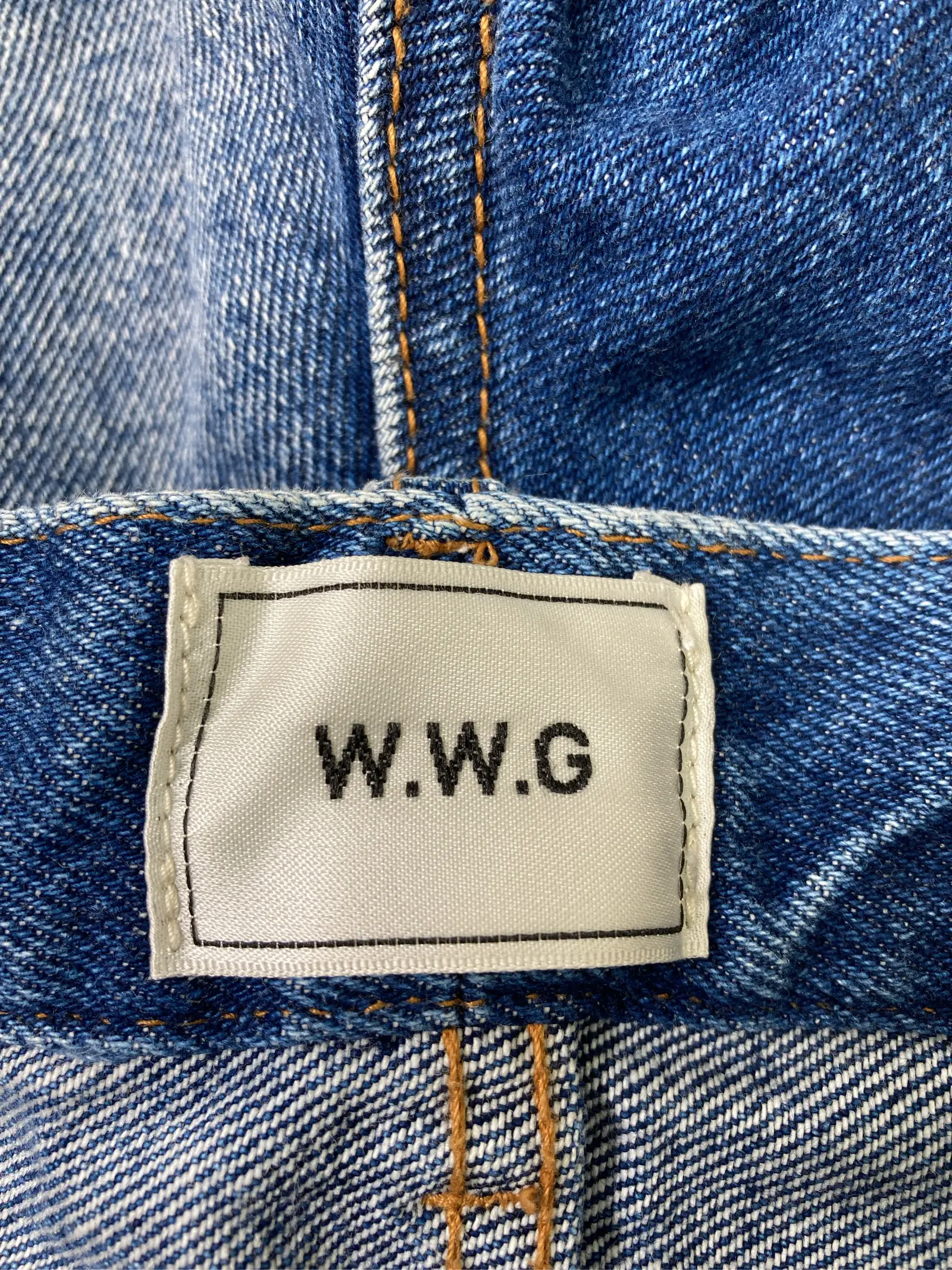 https://digdig-r2-worker.funee.workers.dev/product/21bbeccc-f86d-4f5e-bfbd-ce1a3e4ca05e/aba30d6a-fb3c-4fef-9704-0905757d1f51