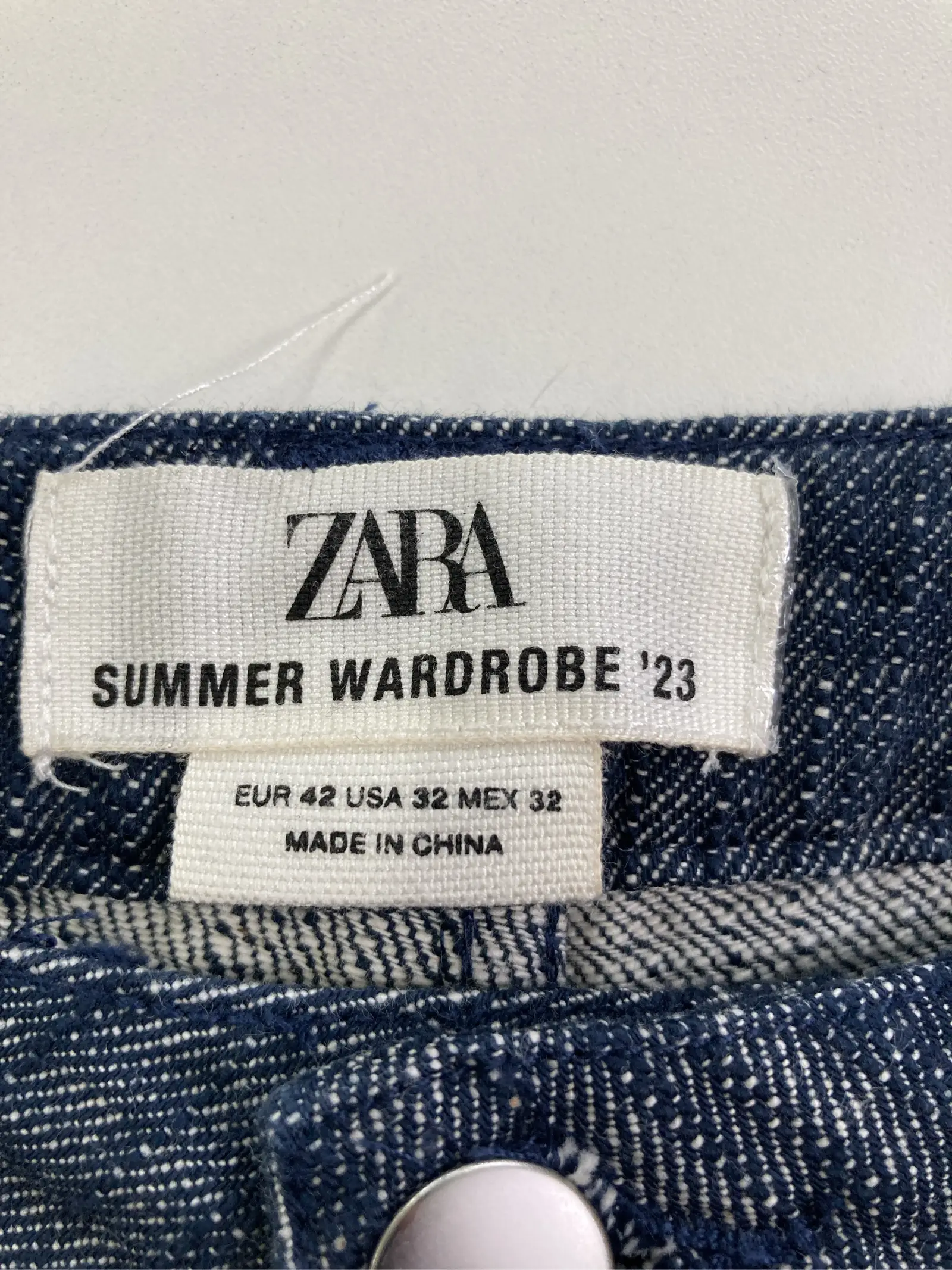 https://digdig-r2-worker.funee.workers.dev/product/237b796d-af70-49ec-a662-4d52b97e7dba/49961fad-94f5-4949-8c50-204a87daf2be