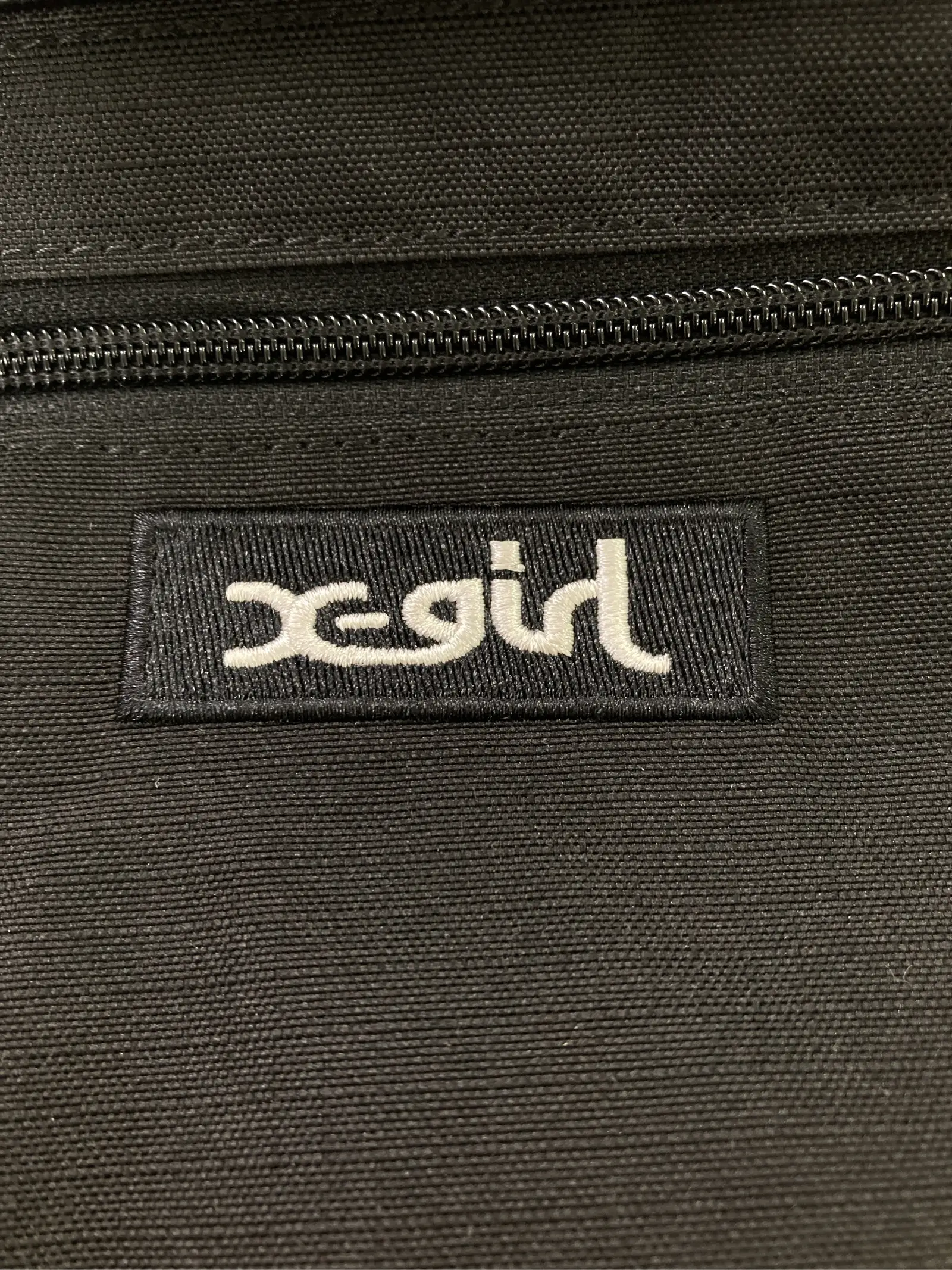 https://digdig-r2-worker.funee.workers.dev/product/41676e0b-76c5-4aaf-b8e3-b3a941d7e9e6/dfd600b4-d7c2-473d-bede-76a1f563cc19