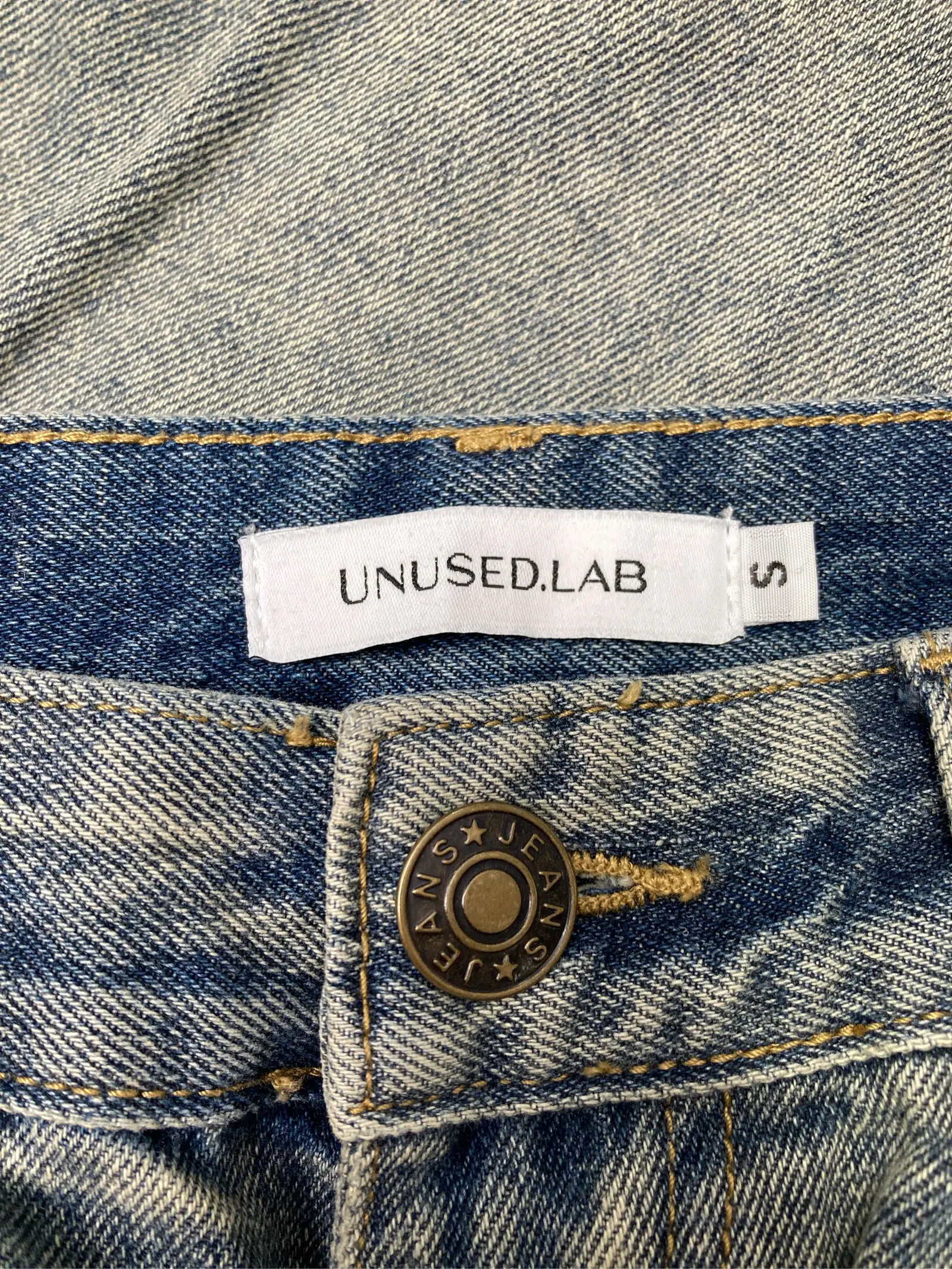 https://digdig-r2-worker.funee.workers.dev/product/42d115cd-1c6a-41c0-8eaa-b31d339ddafc/b5fc2d36-811b-4902-ab61-c4b236b70cd6