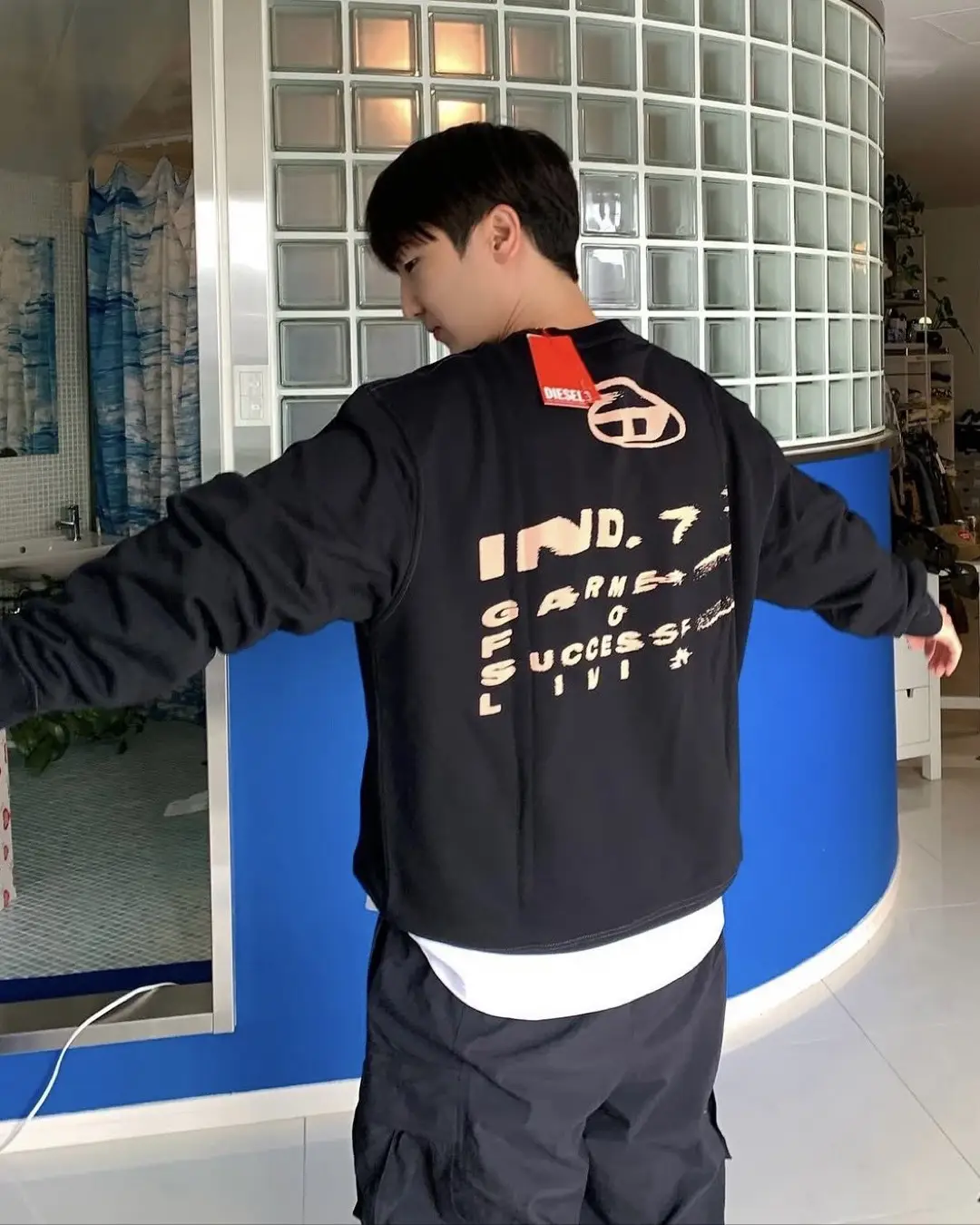 https://digdig-r2-worker.funee.workers.dev/product/4605be71-caab-42b5-bcd7-4efd82214d52/0722e26f-1349-4177-a900-9126df1b94a3