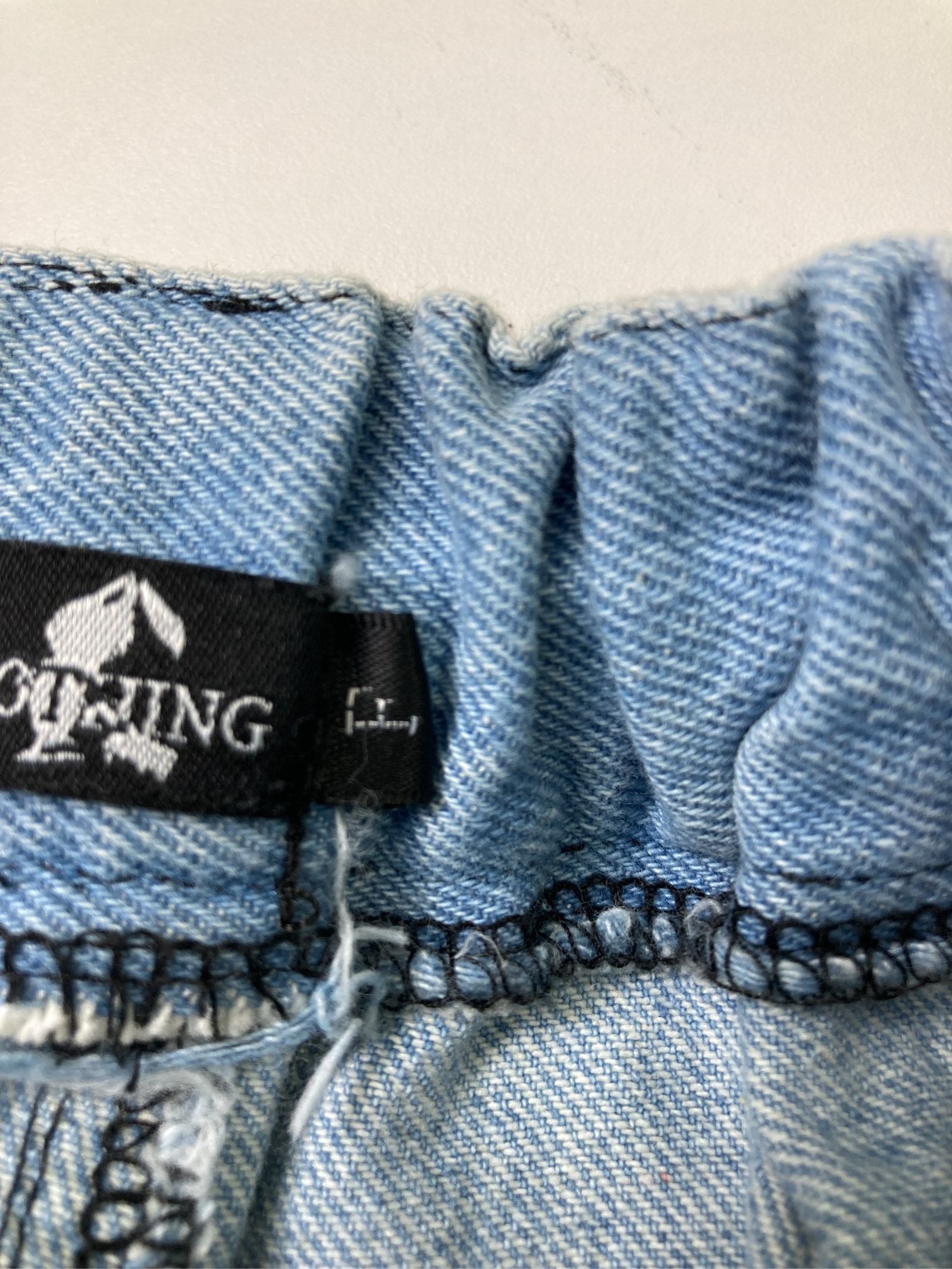 https://digdig-r2-worker.funee.workers.dev/product/57fc0cb5-1386-455e-9a13-55a90f220189/d1e5b816-0170-4592-8873-3b800bb57bfc