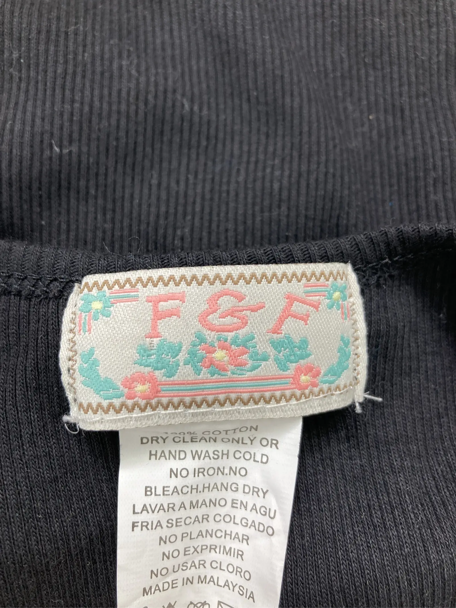 https://digdig-r2-worker.funee.workers.dev/product/6130d499-b6a1-4ff6-aab7-35f796a7409f/b6736fea-466f-4912-a711-2ee7a8c58a8c