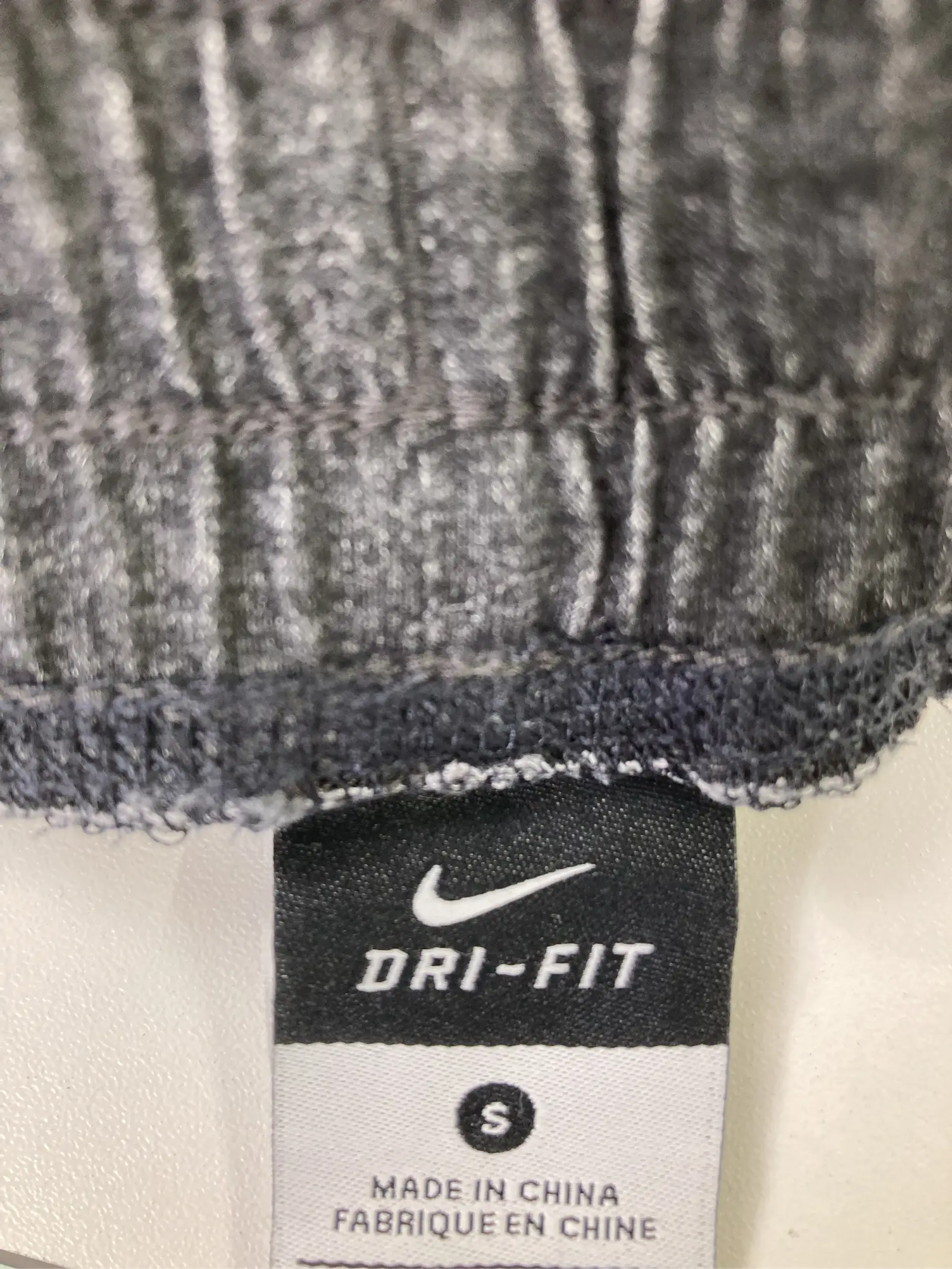 https://digdig-r2-worker.funee.workers.dev/product/669c7a12-54b7-4b7f-874b-95857310da69/6f3ea336-9106-4a3b-b190-5e15ff723f4b