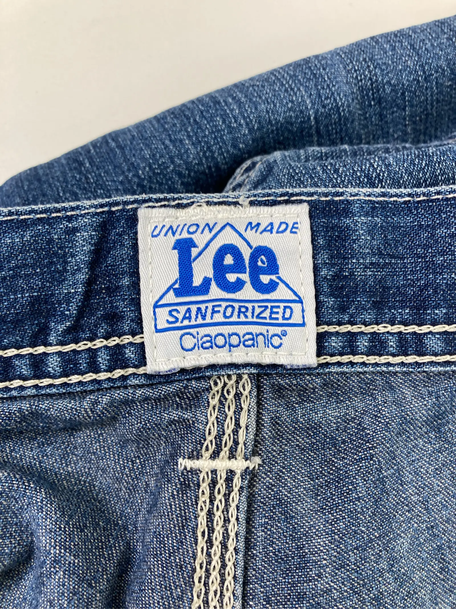 https://digdig-r2-worker.funee.workers.dev/product/832957da-42b0-4d90-bec6-f2f607b0362f/267dfacf-20ab-44e3-81e8-a8d1afa043bf