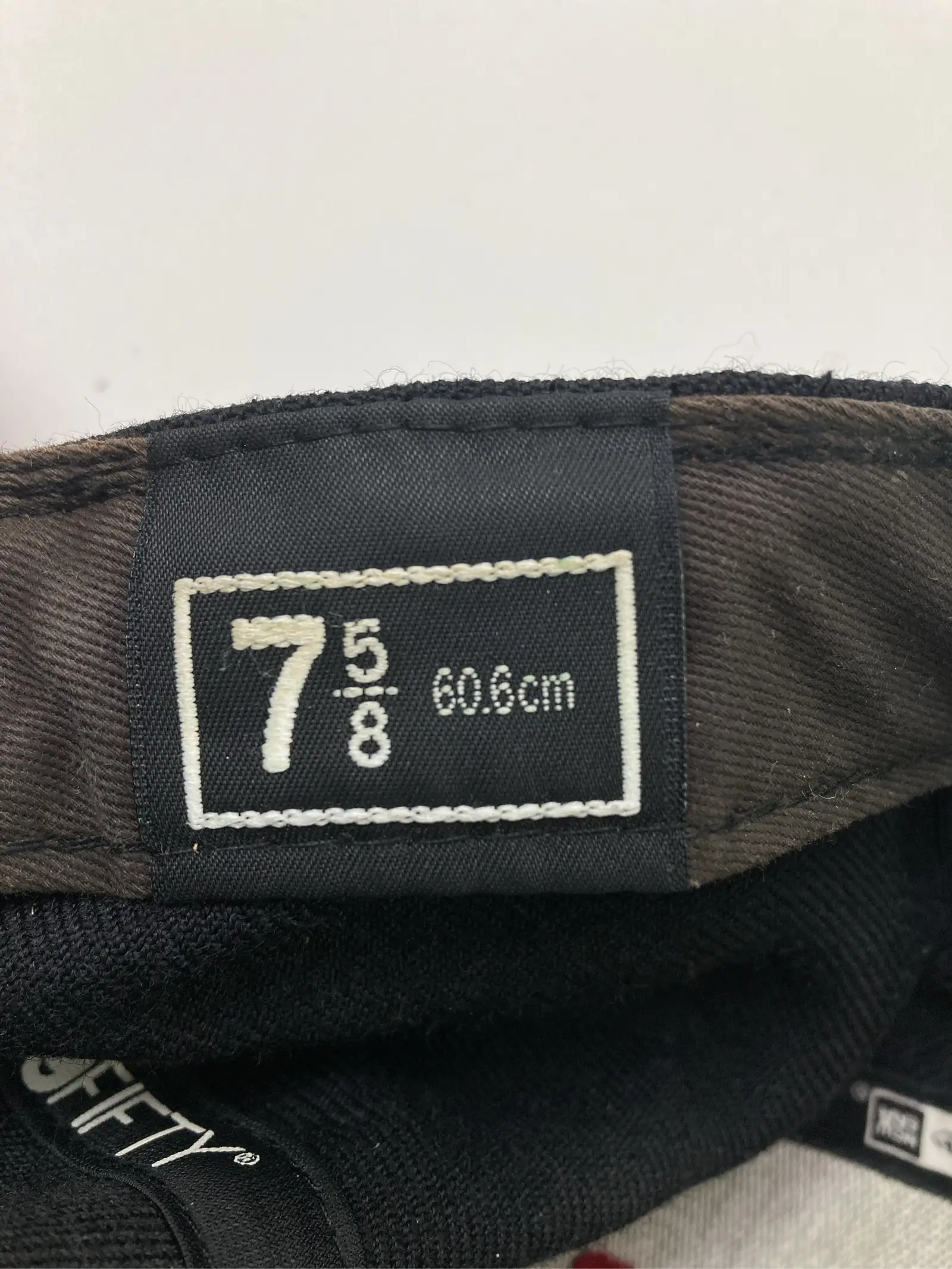 https://digdig-r2-worker.funee.workers.dev/product/b500d5c2-0c53-4277-a4c8-a8324731663f/c2c98a8b-3e55-48cf-afb0-ce8daf121cf5