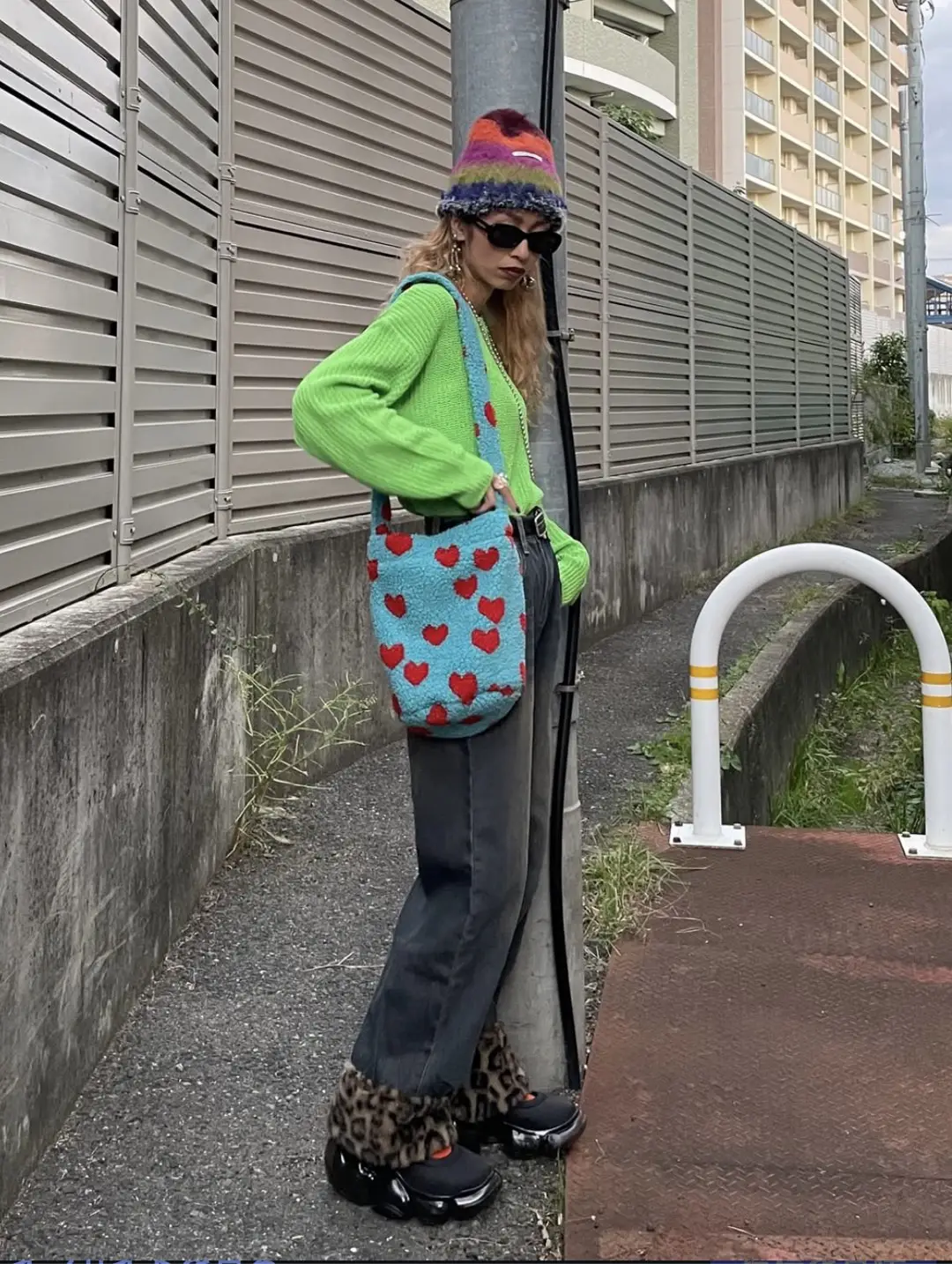 https://digdig-r2-worker.funee.workers.dev/product/b6855667-ddf8-439a-8819-cea4f7268462/1f5738cf-23f4-426f-994b-b1dfaa1c15a5