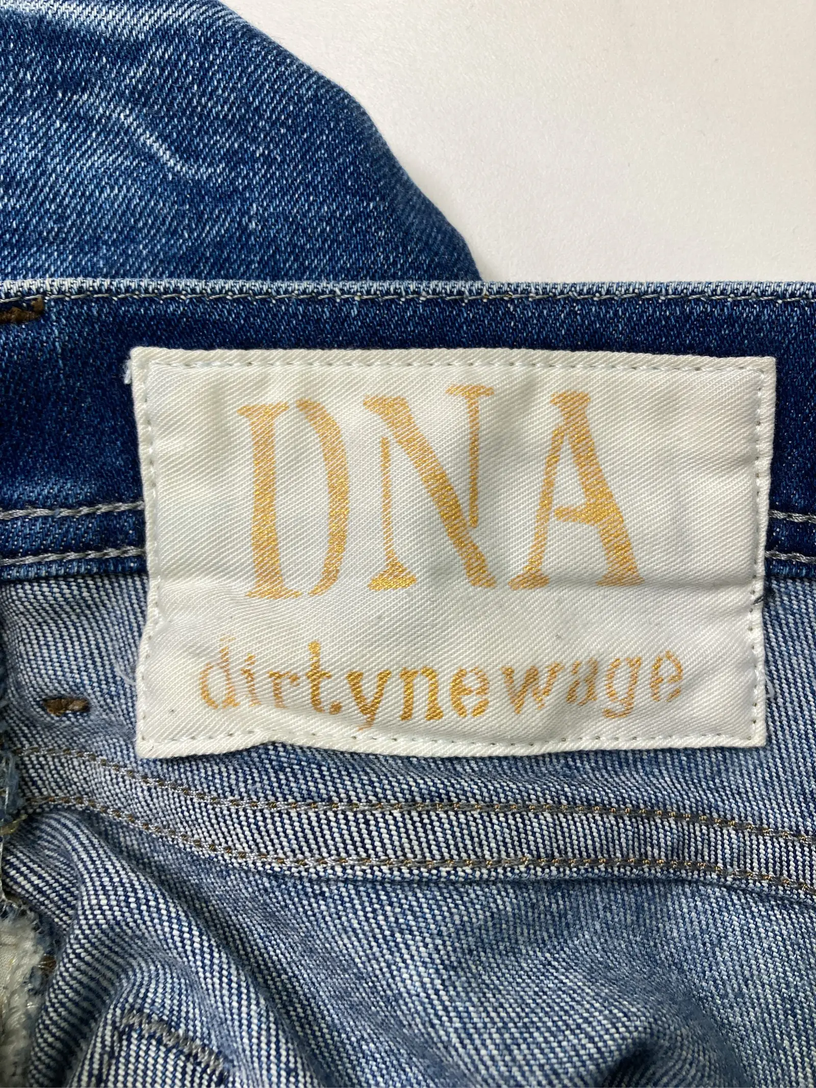 https://digdig-r2-worker.funee.workers.dev/product/b8b2d079-3f2c-4e86-8554-07cbcd50fc0f/df23ce50-e076-4783-a100-0997a47c4a14