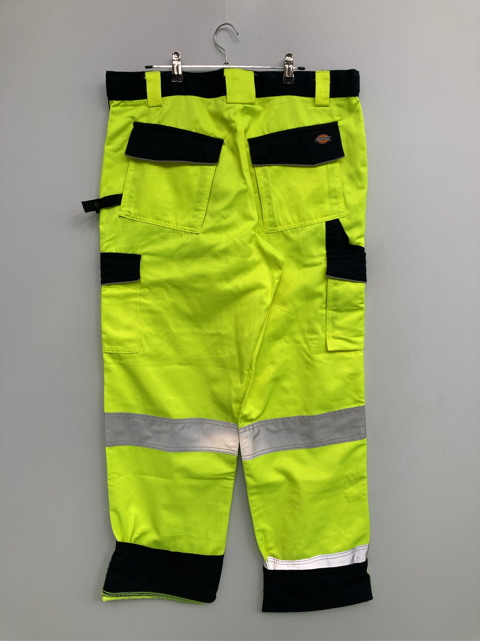 https://digdig-r2-worker.funee.workers.dev/product/bf260737-3e82-4f78-95c6-cc221b745aa9/e6e2c30f-983d-4d0d-969f-824fd6f37bf7