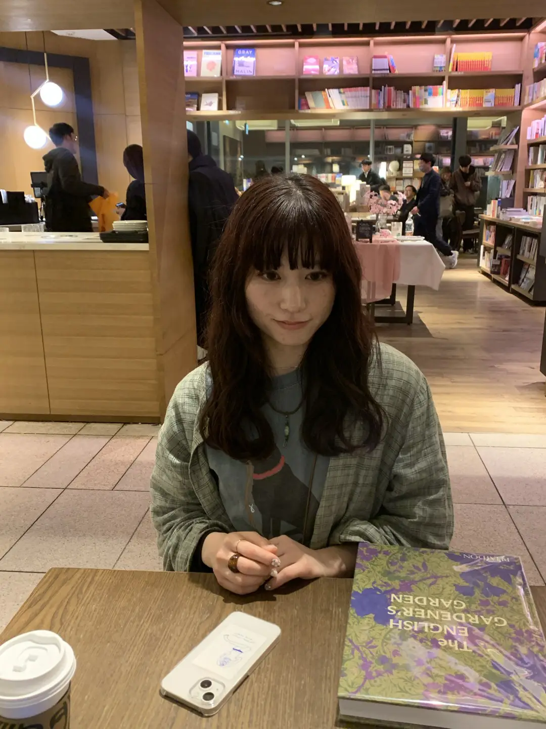 https://digdig-r2-worker.funee.workers.dev/product/cceb82f0-f8d5-4a88-b4b7-ba86726b61ea/bd595c56-bfbc-4f7e-a767-41c28f414363