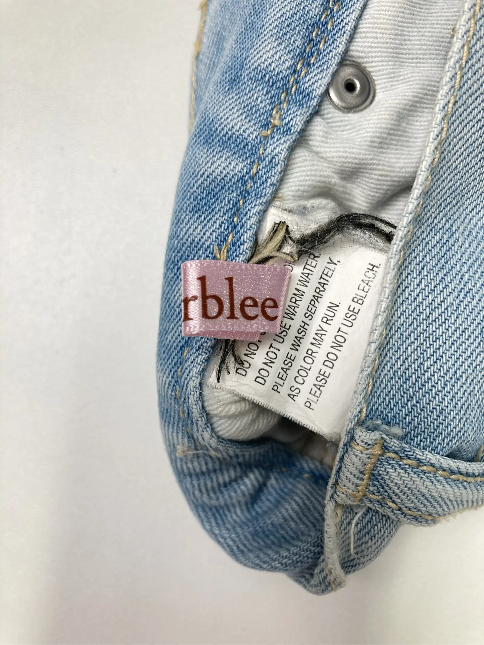 https://digdig-r2-worker.funee.workers.dev/product/ec570bba-0cfc-433e-a301-ccdf68a6c855/5a3ade73-862b-43da-9f3e-f34872b5a21c