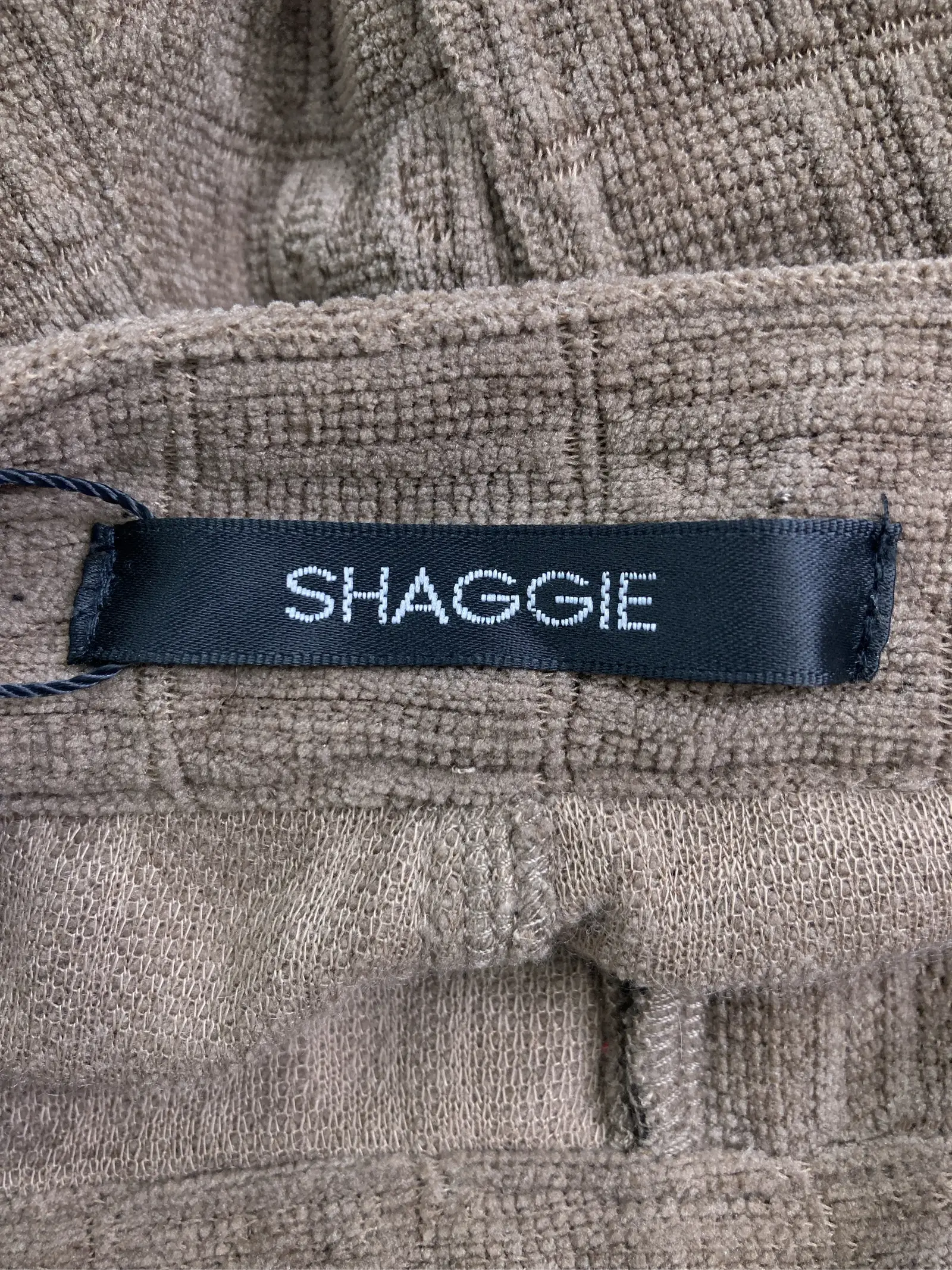 https://digdig-r2-worker.funee.workers.dev/product/f5e96e80-ac29-45a4-967c-91f248cfc8e2/6aab4b52-8f0a-4b8e-baf3-3629a057b649